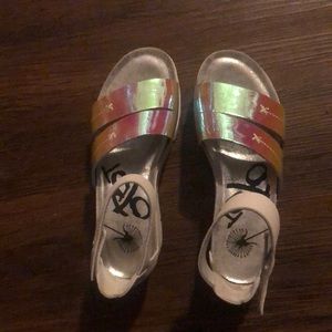 OTBT iridescent sandals…only wore once..sz 7